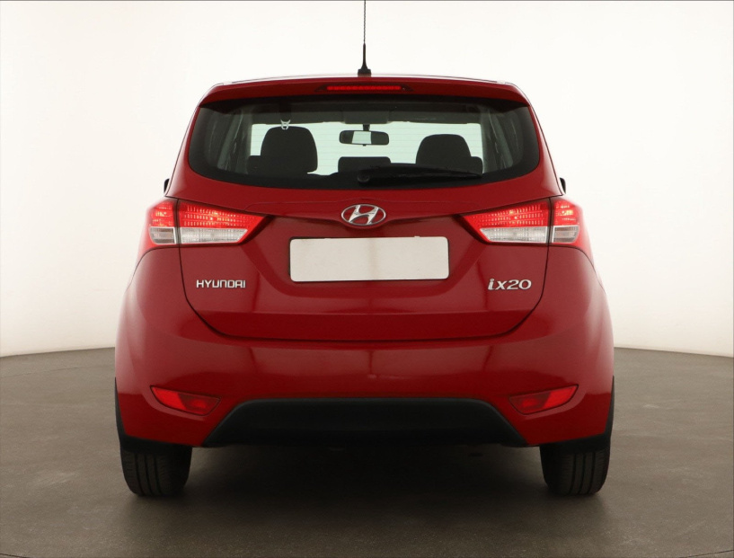 Hyundai ix20, 2013