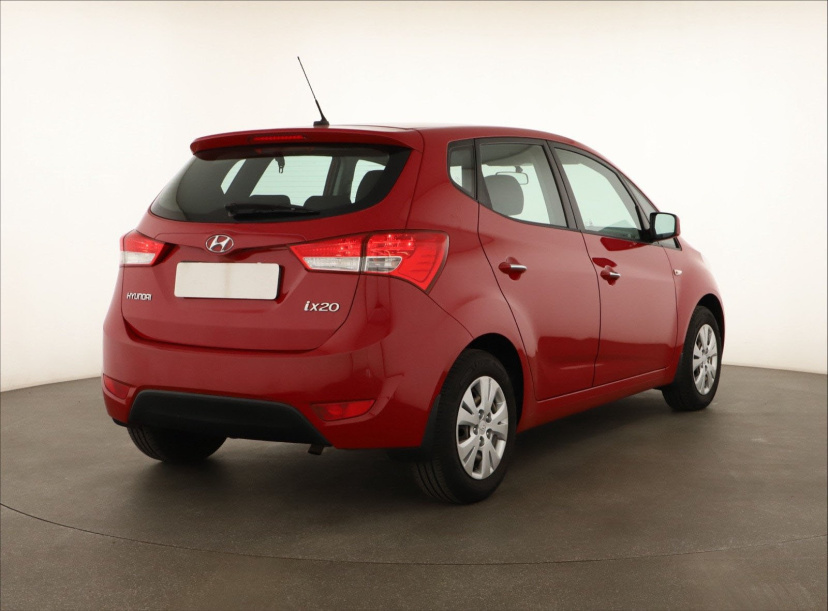 Hyundai ix20, 2013