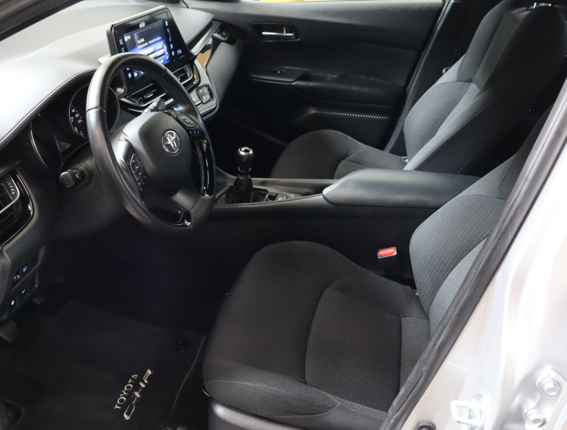 Toyota C-HR, 2019