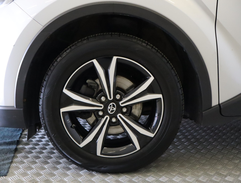 Toyota C-HR, 2019
