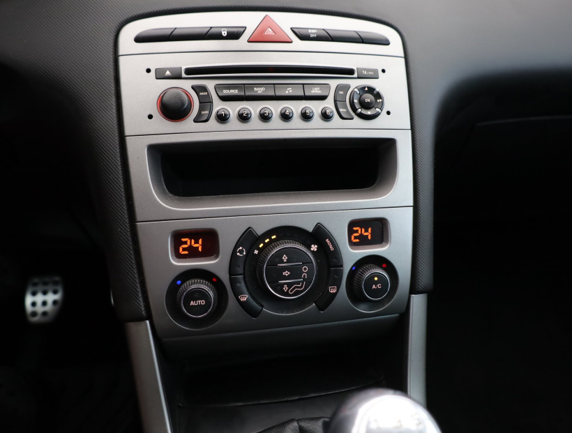 Peugeot 308, 2010