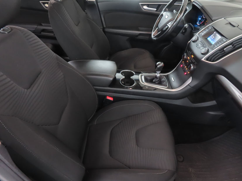 Ford S-Max, 2015