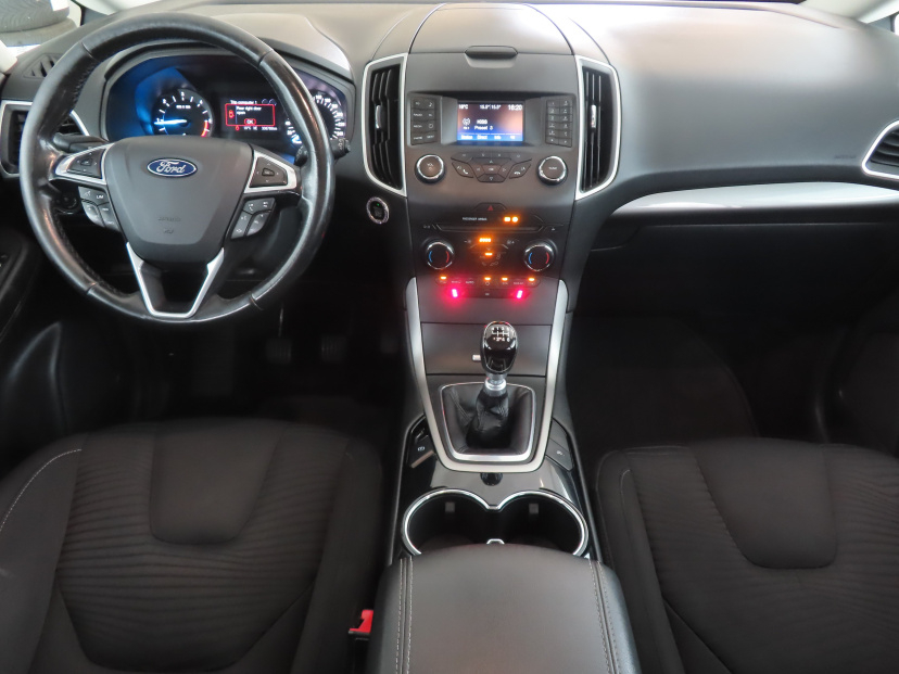 Ford S-Max, 2015