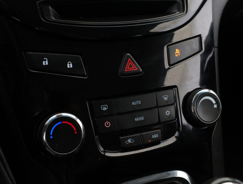 Chevrolet Orlando, 2012