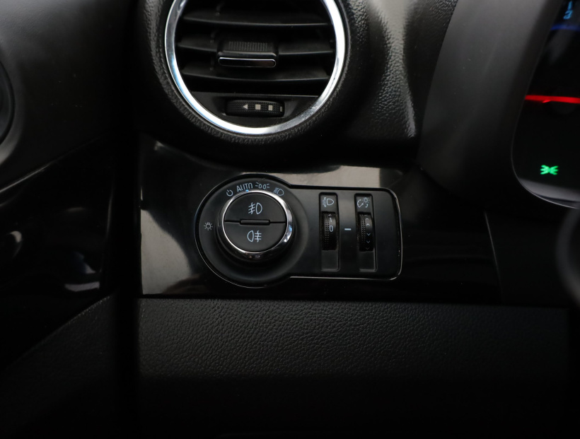 Chevrolet Orlando, 2012
