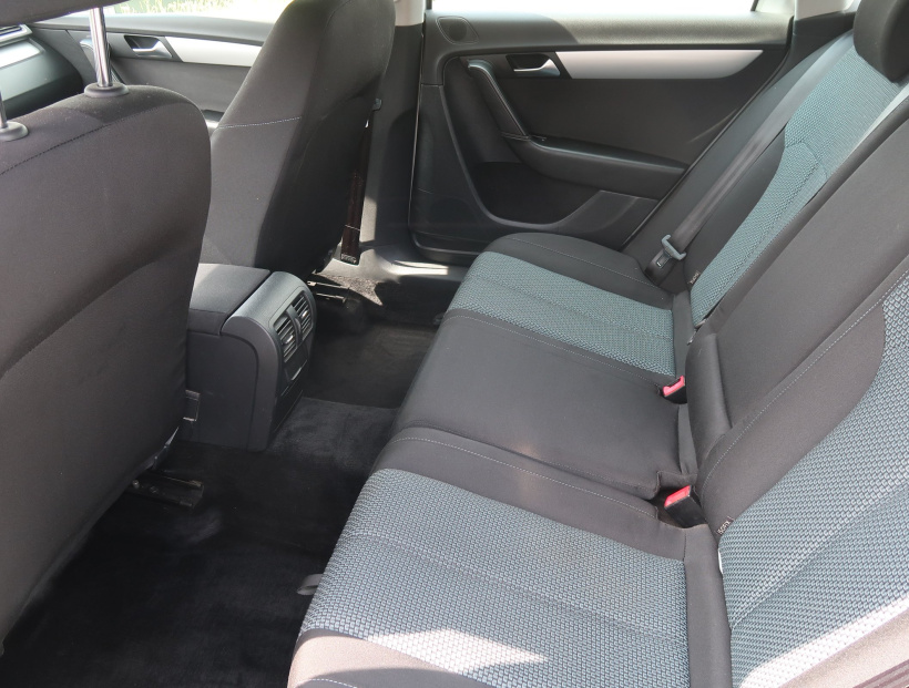 Volkswagen Passat, 2013