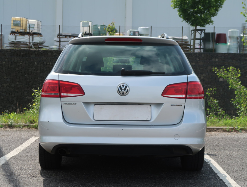 Volkswagen Passat, 2013