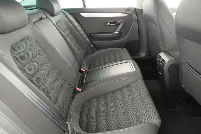 Volkswagen Passat CC, 2009