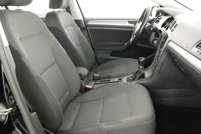 Volkswagen Golf, 2015