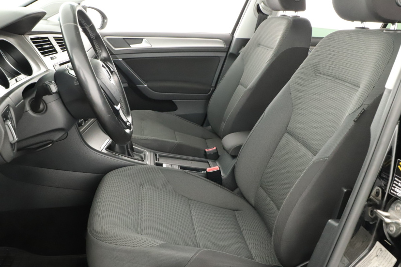 Volkswagen Golf, 2015
