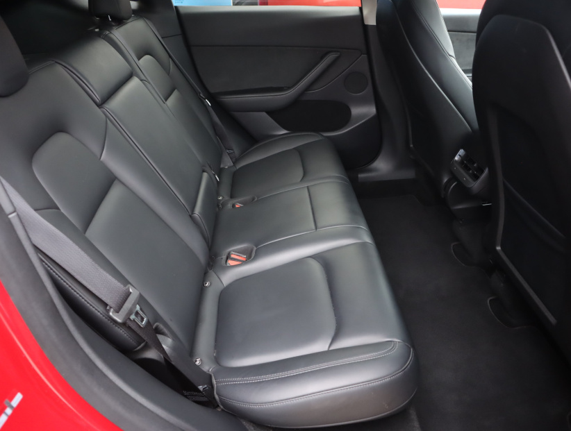Tesla Model Y, 2022