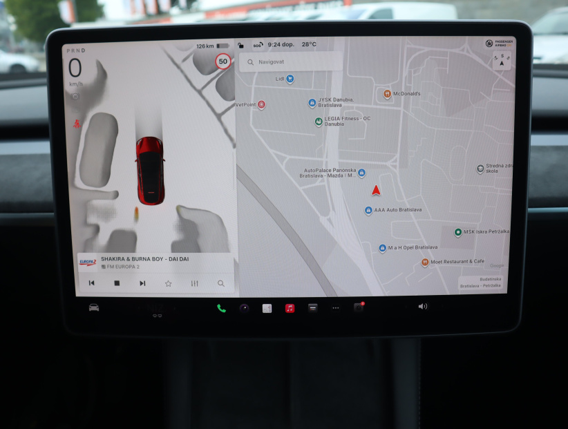 Tesla Model Y, 2022