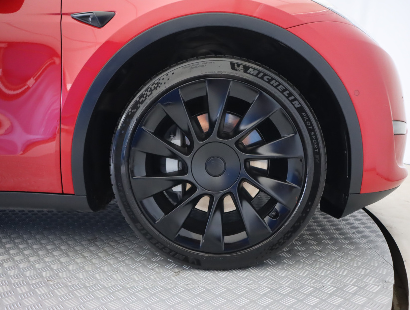 Tesla Model Y, 2022