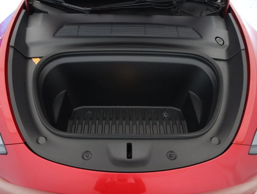 Tesla Model Y, 2022
