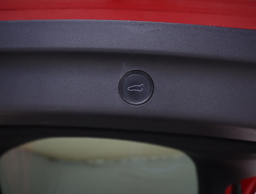Tesla Model Y, 2022