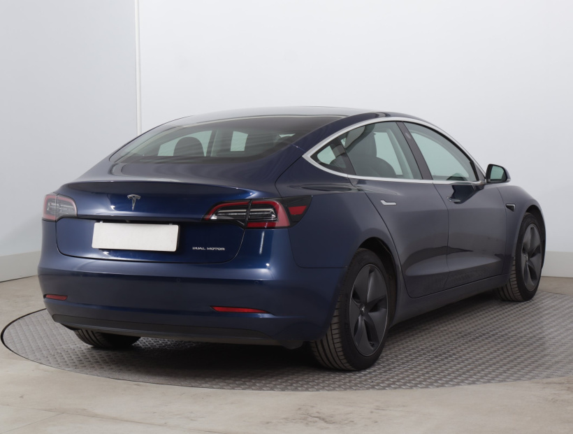 Tesla Model 3, 2019