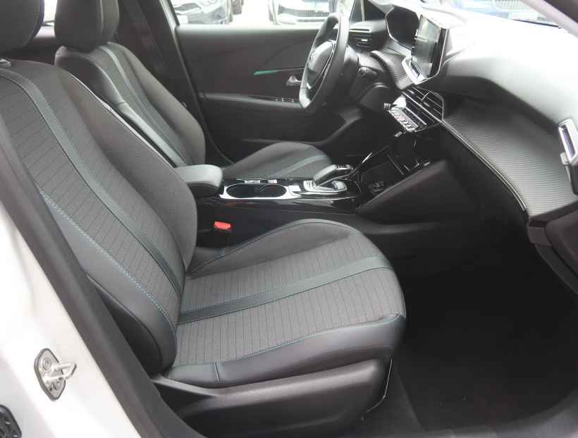 Peugeot e-208, 2022