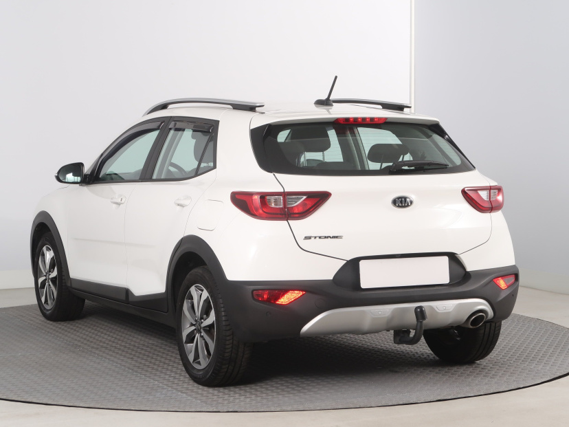 Kia Stonic, 2021