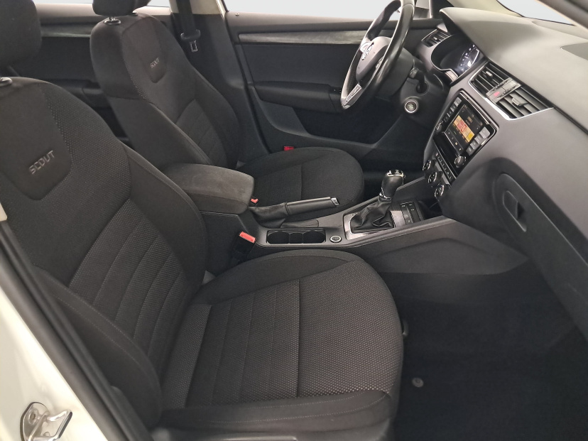 Škoda Octavia Scout, 2015
