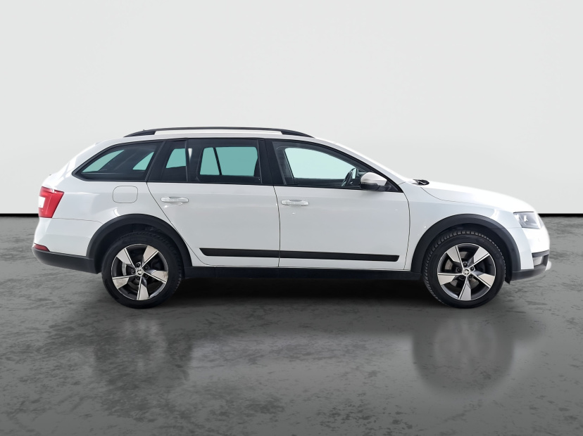 Škoda Octavia Scout, 2015
