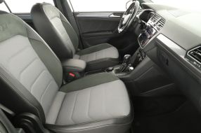 Volkswagen Tiguan - 2019