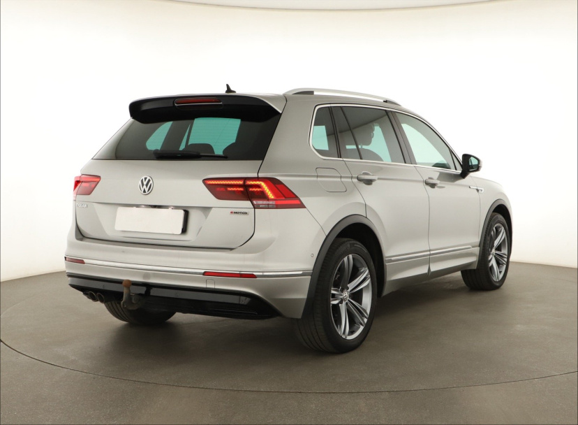 Volkswagen Tiguan, 2019