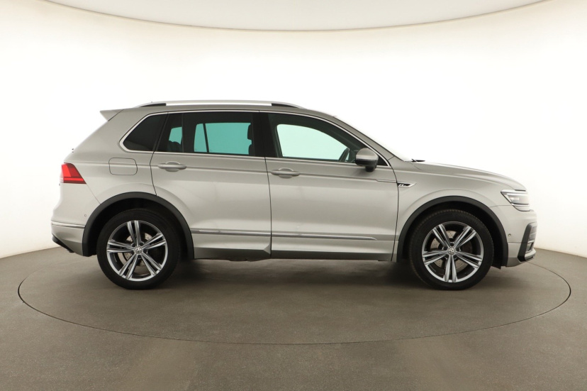 Volkswagen Tiguan, 2019