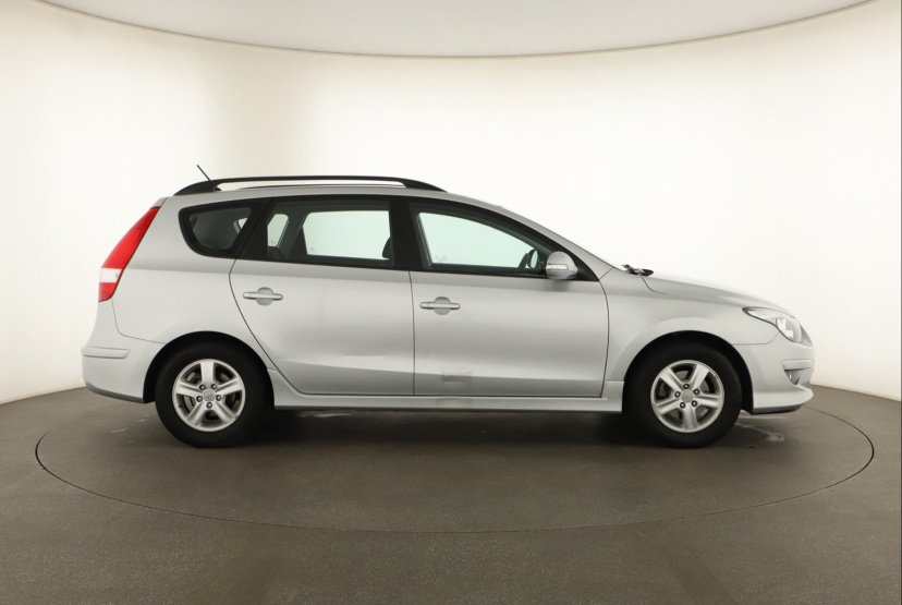 Hyundai i30, 2012