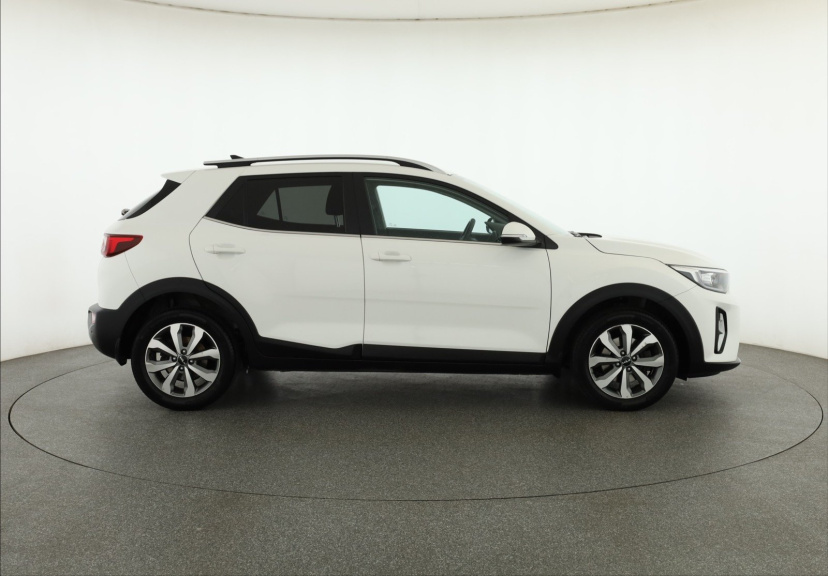 Kia Stonic, 2022