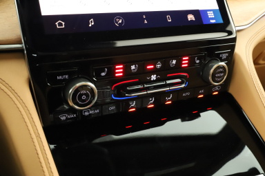 Jeep Grand Cherokee - 2025