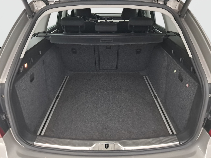 Škoda Superb, 2010