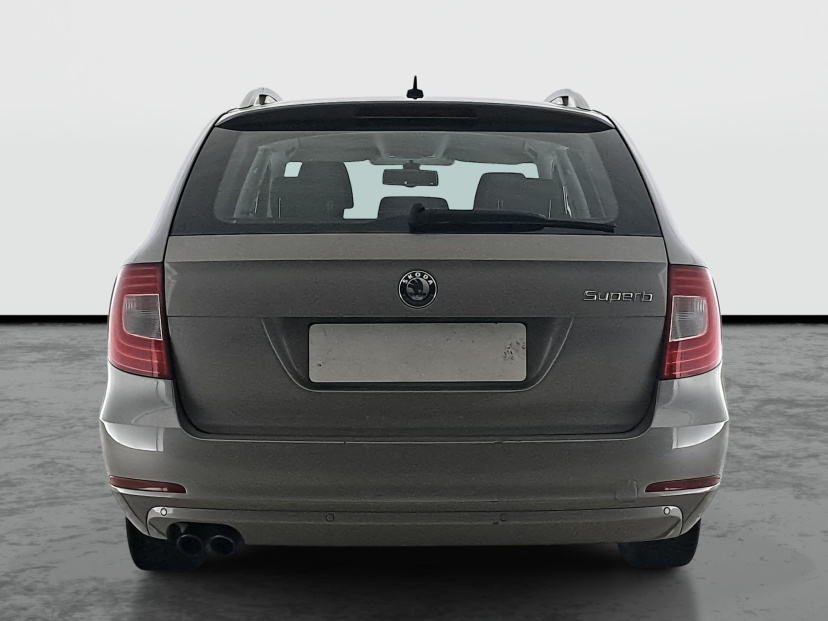 Škoda Superb, 2010