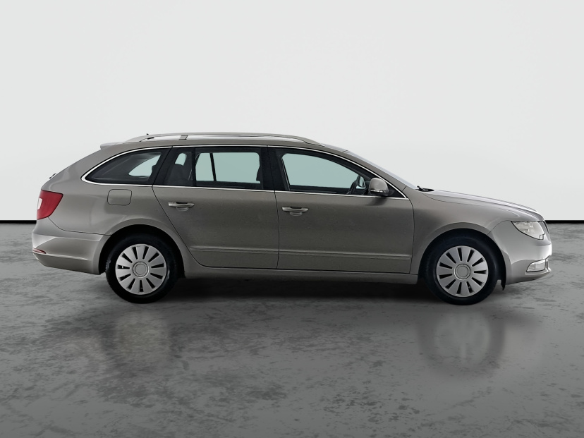 Škoda Superb, 2010