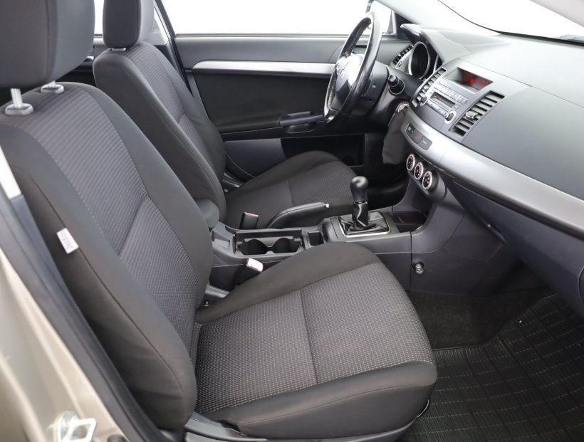 Mitsubishi Lancer, 2009