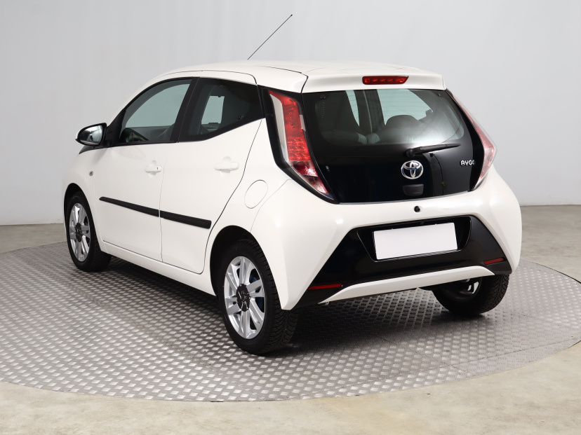 Toyota Aygo, 2015