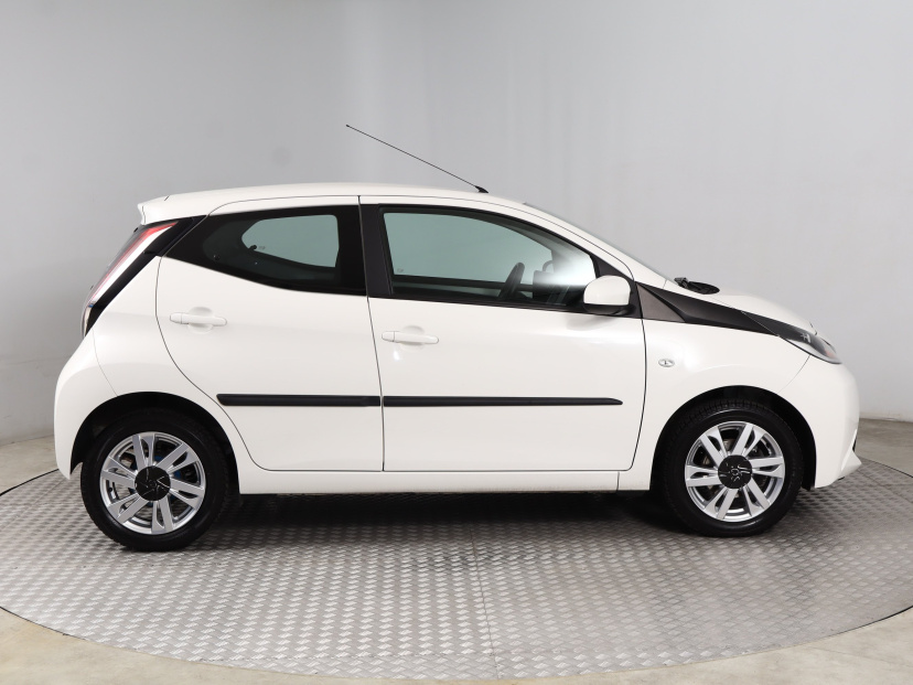 Toyota Aygo, 2015
