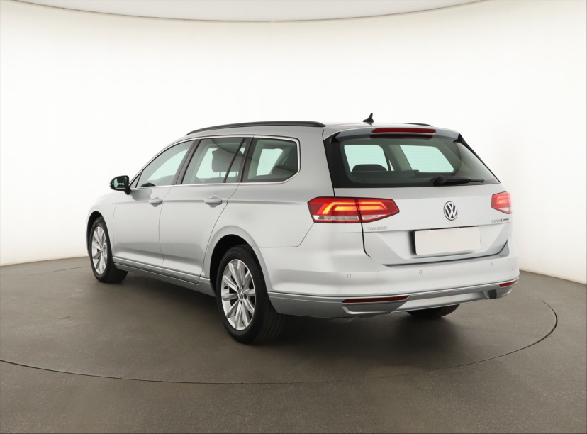 Volkswagen Passat, 2017