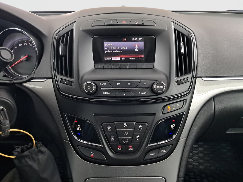 Opel Insignia, 2015