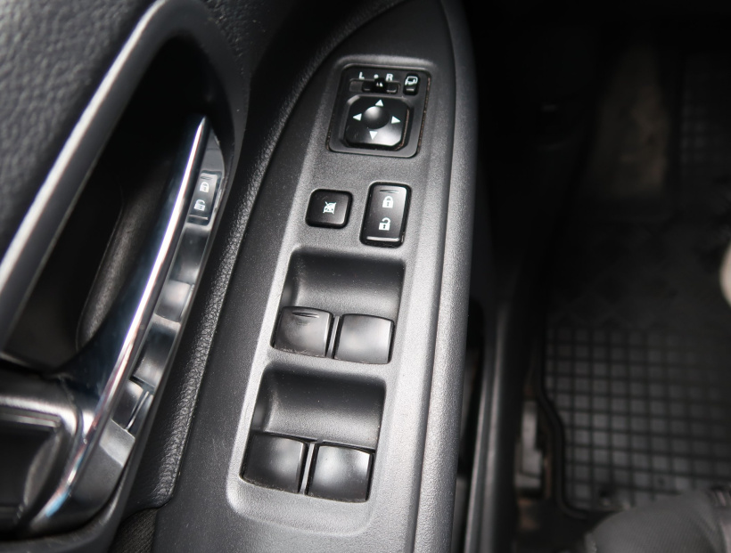 Mitsubishi Outlander, 2015