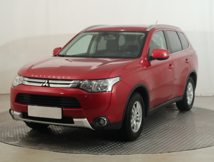 Mitsubishi Outlander, 2015