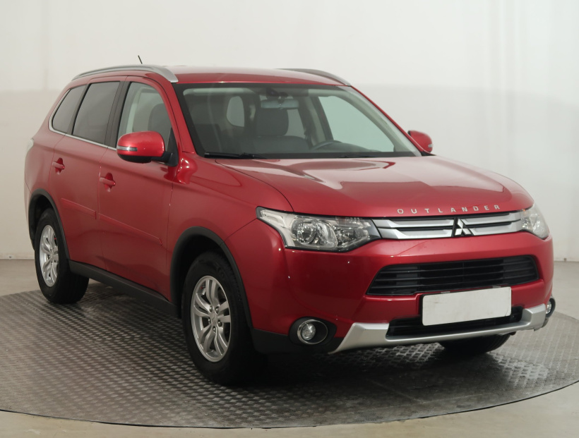 Mitsubishi Outlander, 2015