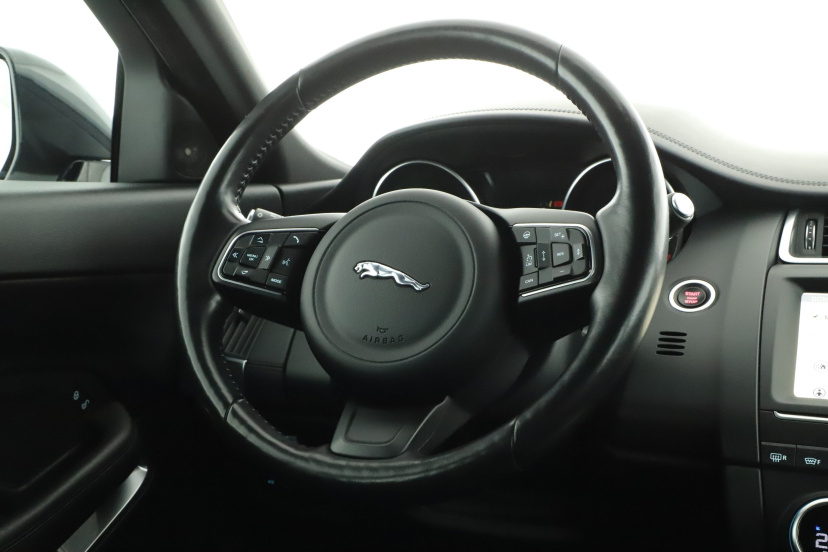 Jaguar E-Pace, 2019