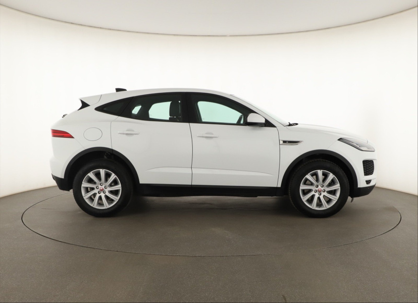 Jaguar E-Pace, 2019