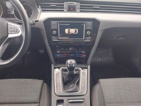 Volkswagen Passat - 2021