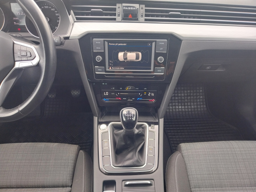 Volkswagen Passat, 2021
