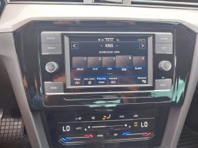 Volkswagen Passat - 2021