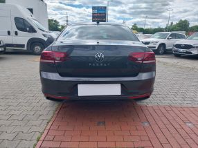 Volkswagen Passat - 2021