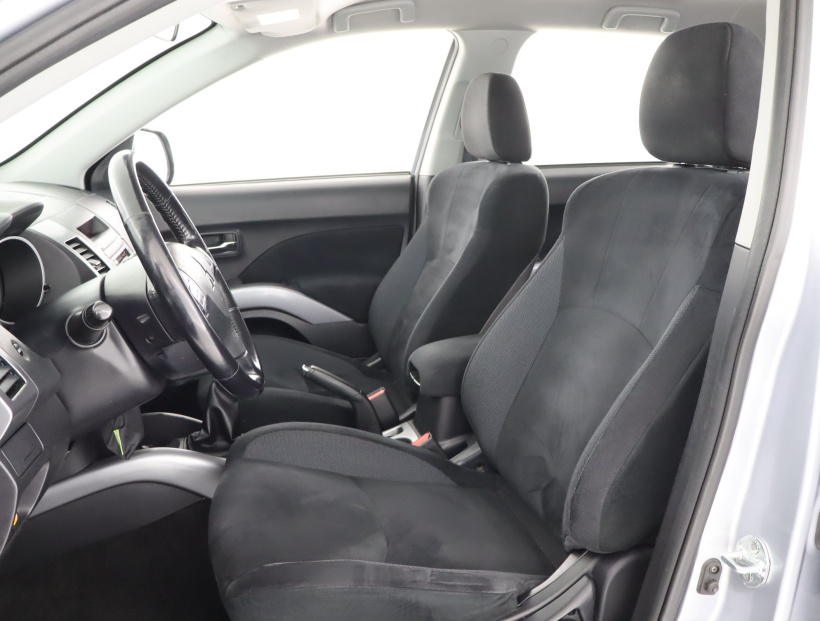 Mitsubishi Outlander, 2009