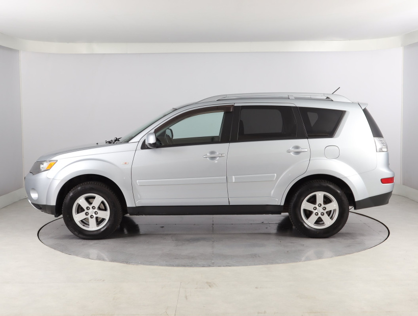 Mitsubishi Outlander, 2009