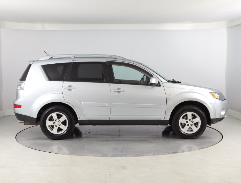 Mitsubishi Outlander, 2009